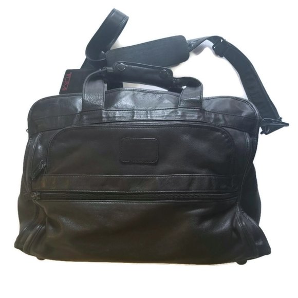 tumi leather weekender bag